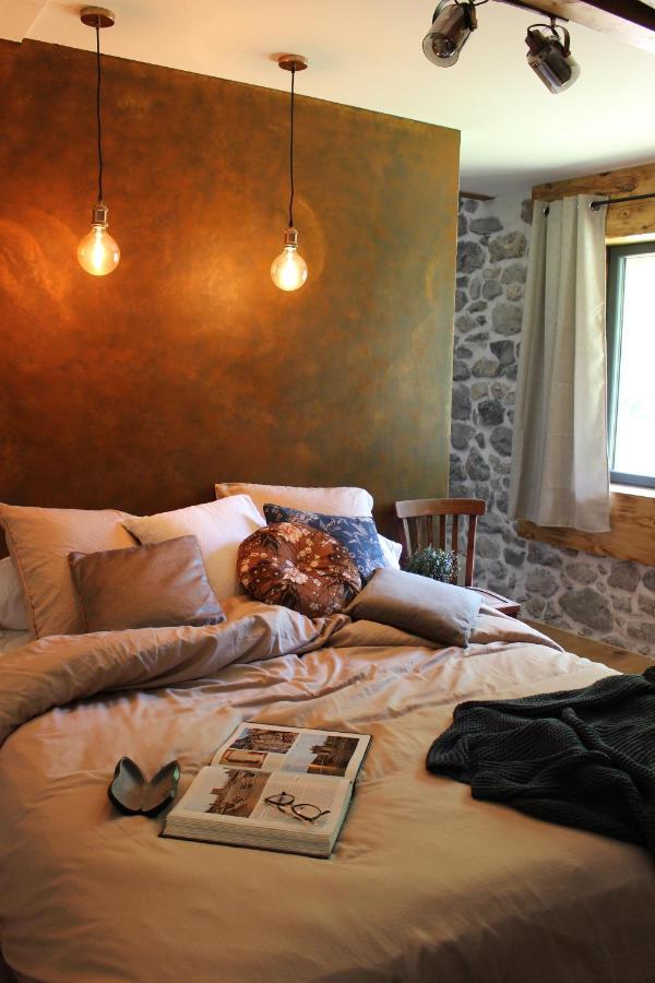 Saint-Auban-d'OzeLe Petit Begou住宿加早餐旅馆 外观 照片